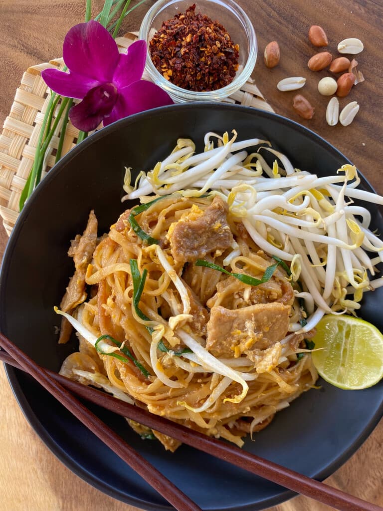 Authentic Chicken Pad Thai